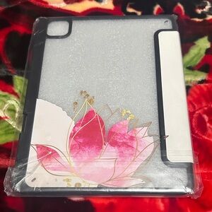 iPad Pro 11 inch generation 4 Floral Tablet Case - Pink and White